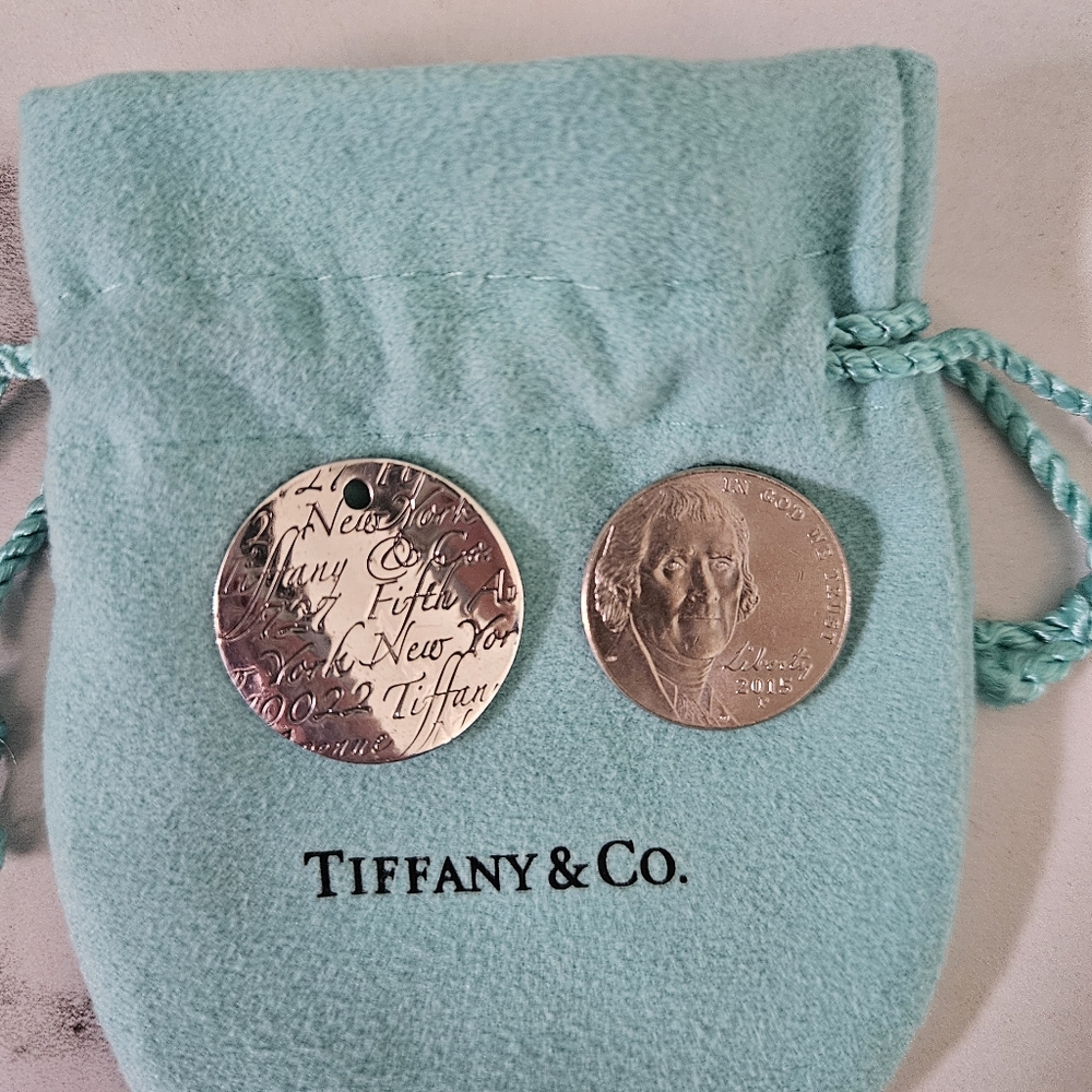 Tiffany & Co. New York 727 Fifth Ave Sterling Silver Notes Collection Pendant - Picture 4 of 4